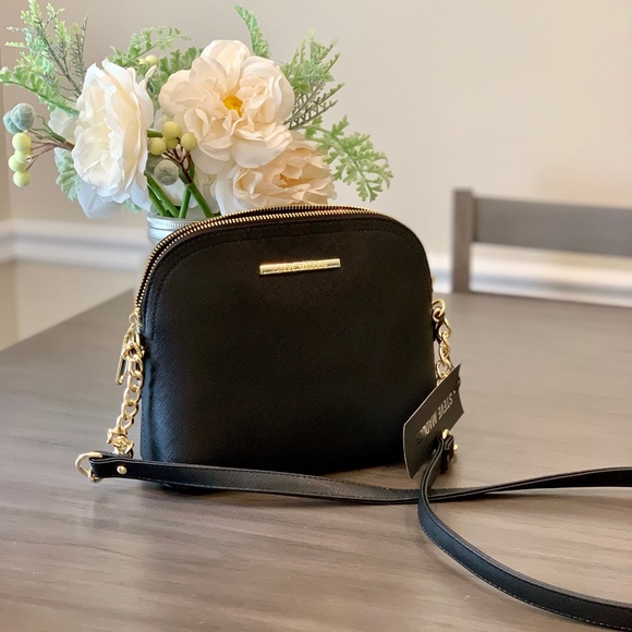 Steve Madden Handbags - 🎱NWT Steve Madden Black Crossbody🎱